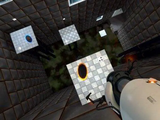 Alt view image 14 of 18 - Half Life 2 Orange Box Xbox 360 Game