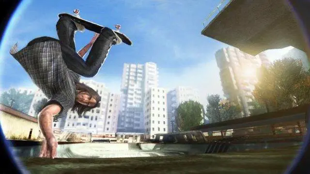 Alt view image 4 of 20 - Skate 2 Xbox 360 Game