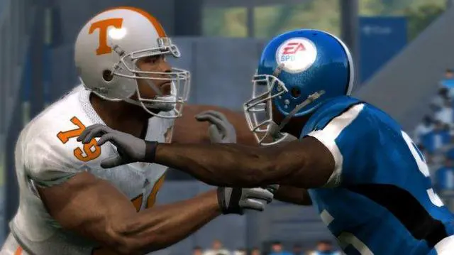 Alt view image 6 of 15 - NCAA Football 2010 Xbox 360 Game