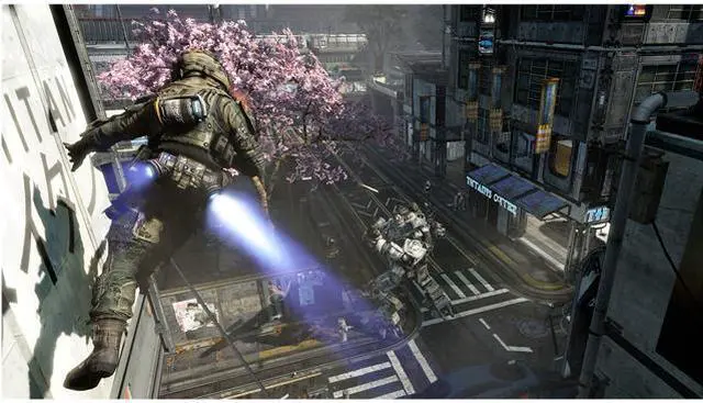 Alt view image 4 of 5 - Titanfall Xbox One