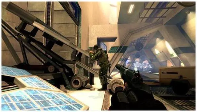 Alt view image 10 of 10 - GoldenEye 007: Reloaded Xbox 360 Game