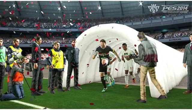 Alt view image 14 of 18 - Pro Evolution Soccer 2014 Xbox 360
