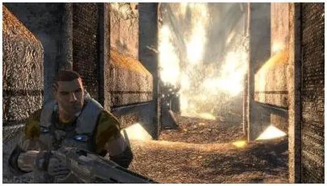 Alt view image 3 of 19 - FracTure Xbox 360 Game