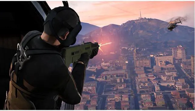 Alt view image 4 of 5 - Grand Theft Auto V Xbox 360 Game