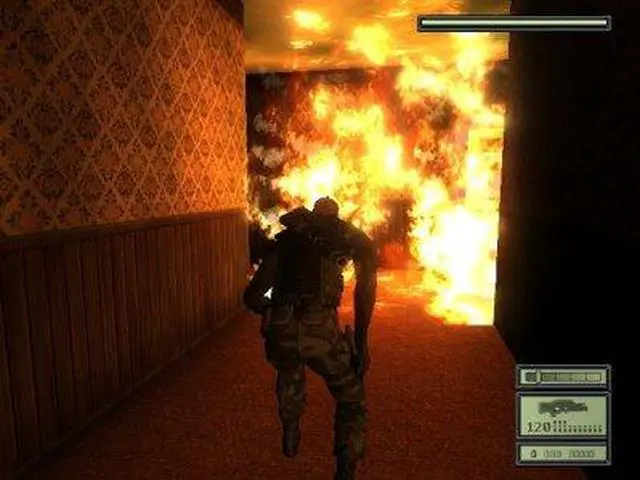Alt view image 11 of 15 - Tom Clancy's Splinter Cell XBOX game Ubisoft
