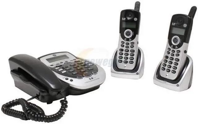 Main image of GE 25881EE3 5.8 GHz Analog 3X Handsets Cordless Phones / Corded Phones Integrated Answering Machine