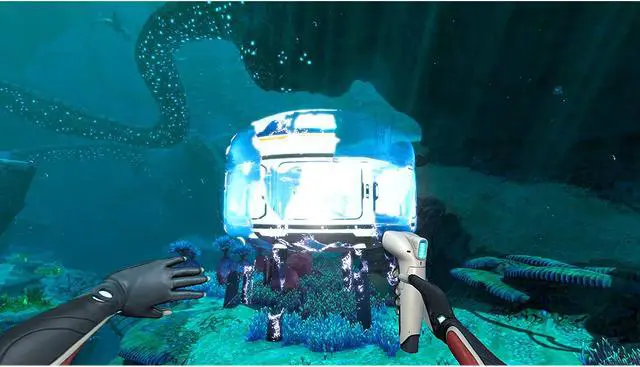 Alt view image 5 of 12 - Subnautica + Subnautica: Below Zero - Nintendo Switch
