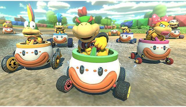 Alt view image 7 of 11 - Mario Kart 8 Deluxe - Nintendo Switch