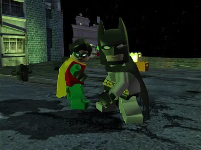 Alt view image 10 of 20 - Lego batman Wii Game