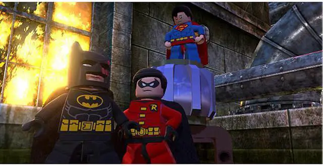 Alt view image 3 of 3 - Lego Batman 2: DC Super Heroes - Wii U
