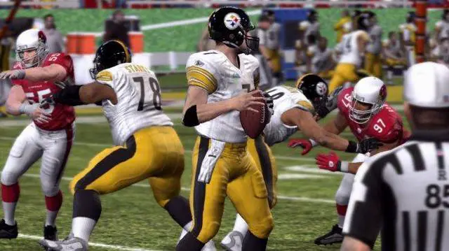 Alt view image 2 of 20 - Madden 2010 Playstation3 Game