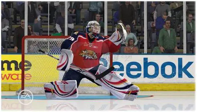 Alt view image 7 of 8 - NHL 11 Playstation3 Game