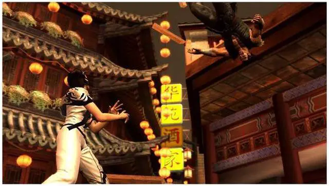 Alt view image 7 of 10 - Street Fighter X Tekken PS Vita Games