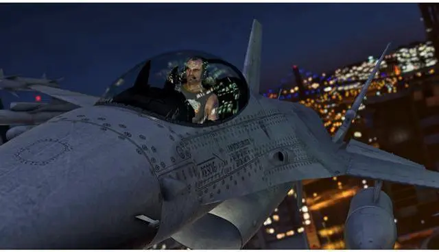 Alt view image 3 of 14 - Grand Theft Auto V - PlayStation 4