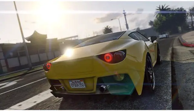 Alt view image 4 of 14 - Grand Theft Auto V - PlayStation 4