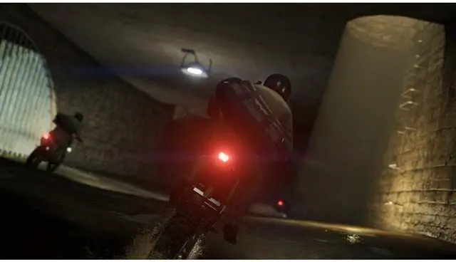 Alt view image 10 of 14 - Grand Theft Auto V - PlayStation 4