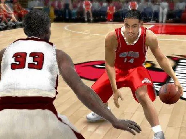 Alt view image 7 of 9 - College Hoops 2K7 Playstation3 Game