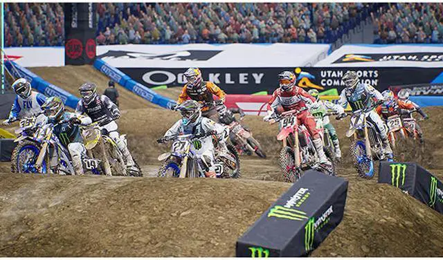Alt view image 4 of 11 - Monster Energy Supercross - The Official Videogame 5 - PlayStation 4