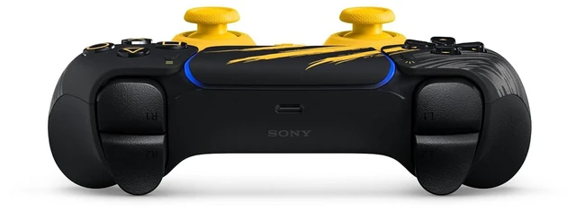 Alt view image 4 of 7 - DualSense® Wireless Controller – Marvel’s Wolverine Battle Yellow Limited Edition