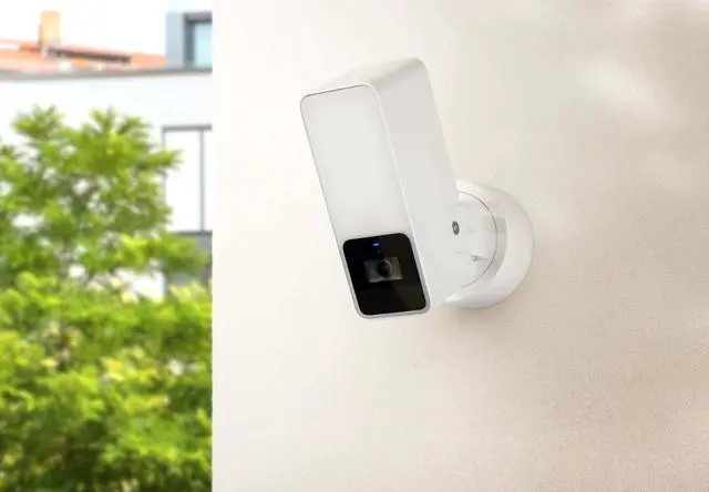 Alt view image 5 of 8 - Eve Outdoor Cam (White Edition) - Secure floodlight camera with Apple HomeKit Secure Video technology