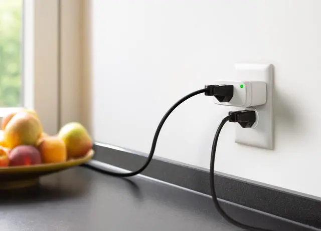 Alt view image 5 of 8 - Eve Energy (Matter) - Smart plug, app and voice control, no bridge, Thread, 100% privacy