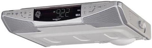 Main image of GE 75300 Slim Spacemaker CD player with Digital Clock and AM / FM Radio