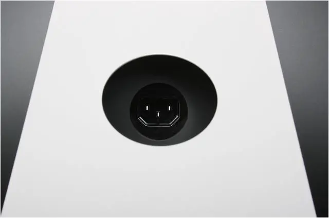 Alt view image 10 of 16 - Mac Desktop PC