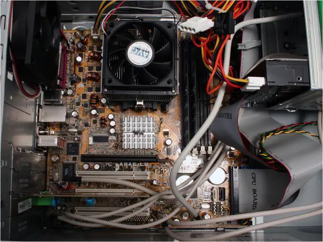 Alt view image 11 of 16 - COMPAQ Desktop PC Presario SR1630NX (ED878AA) 3500+(2.20 GHz) 512MB DDR 200GB HDD ATI Radeon Integrated Graphics Windows XP Home