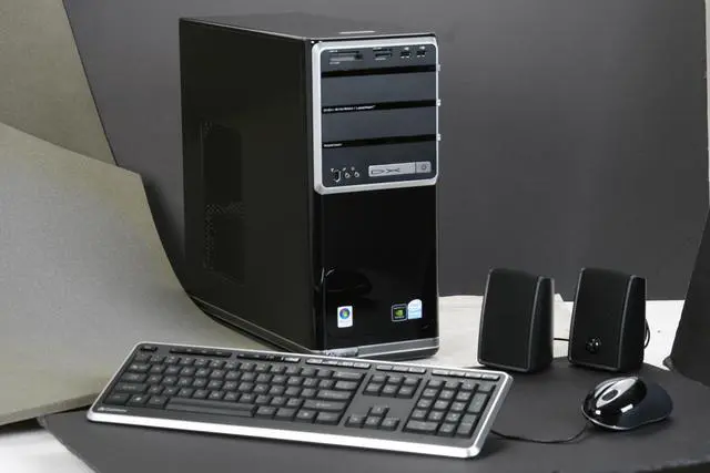 Main image of Gateway Desktop PC DX Series DX4800-05e Intel Pentium E5200 6GB DDR2 640GB HDD NVIDIA GeForce 9200 Windows Vista Home Premium 64-bit