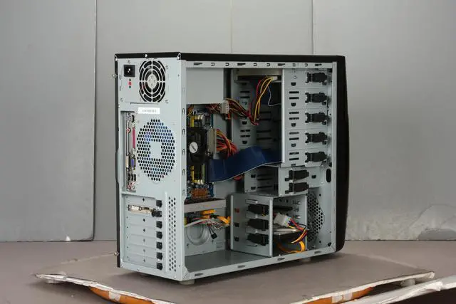 Alt view image 8 of 18 - CyberpowerPC Desktop PC Gamer Ultra 7205 AMD Athlon X2 7750 4GB DDR2 500GB HDD ATI Radeon HD 4550 Windows Vista Home Premium 64-bit