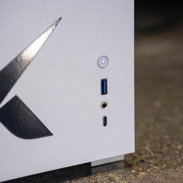 Alt view image 6 of 6 - Xidax X-6 Series AMD Ryzen 7 9800X3D (4.7GHz, up to 5.2GHz), NVIDIA GeForce RTX 5070 12GB, 2TB NVMe M.2 SSD, 32GB (2x16GB) RAM, Liquid cooling, Genuine Window 11 Home Xen White Gaming Desktop - Assembled & Serviced in Utah