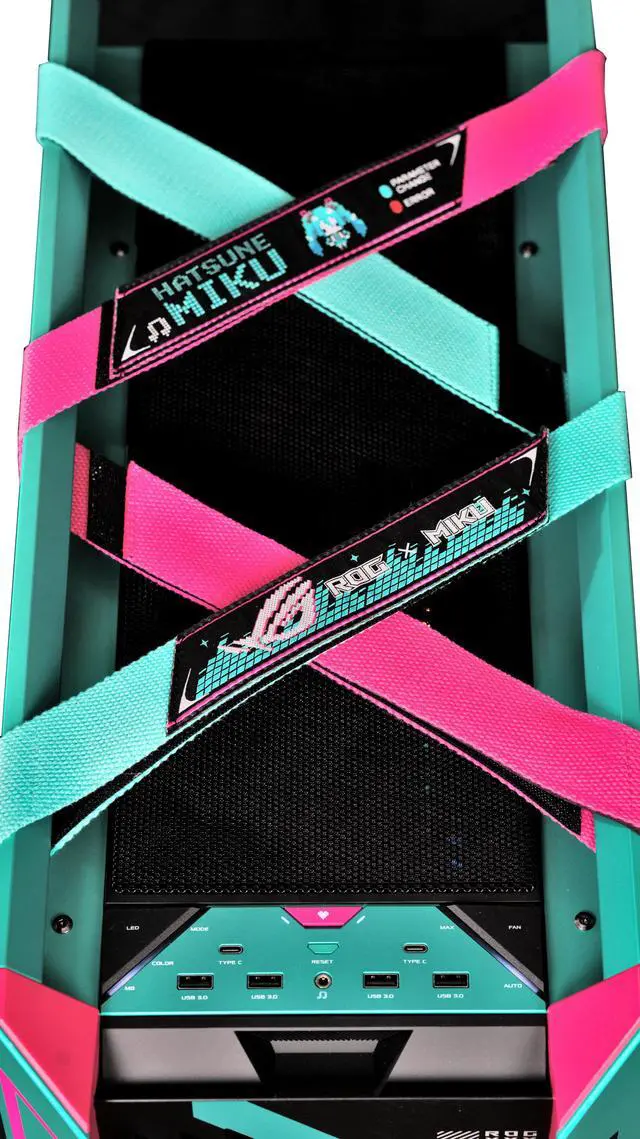 Alt view image 10 of 17 - Stoneforged Hatsune Miku Edition Gaming PC, AMD Ryzen 7 9800X3D, NVIDIA GeForce RTX 5080 OC, 64GB DDR5 6000, 2TB SSD
