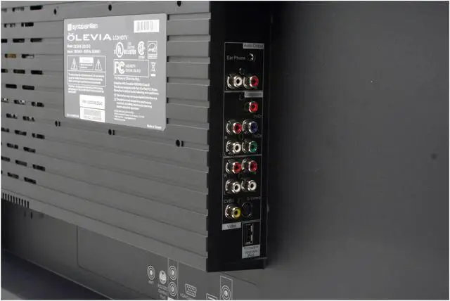 Alt view image 10 of 13 - 32" 720p LCD HDTV