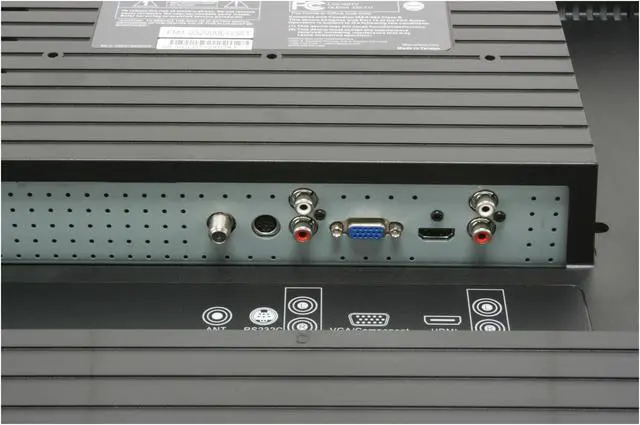Alt view image 7 of 11 - 32" 720p LCD HDTV
