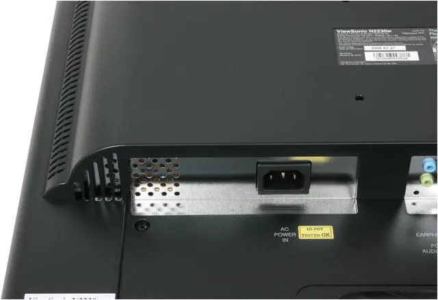Alt view image 8 of 13 - 720p LCD HDTV
