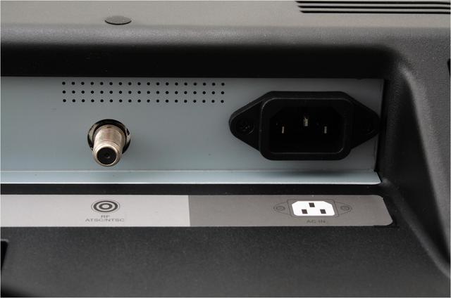 Alt view image 8 of 13 - 23" 1080i LCD HDTV