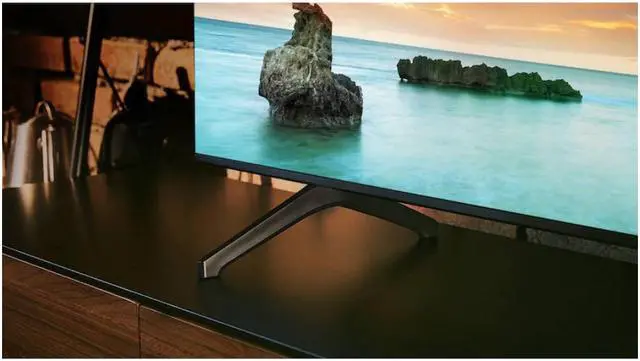 Alt view image 10 of 10 - Samsung 55" Class TU690T Crystal UHD 4K Smart TV powered by Tizen™ (UN55TU690TFXZA, 2023)