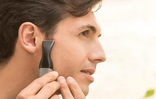 Alt view image 9 of 10 - Philips Norelco Nose Trimmer 5000 for Nose, Ears, Eyebrows Trimming Kit, NT5600/62