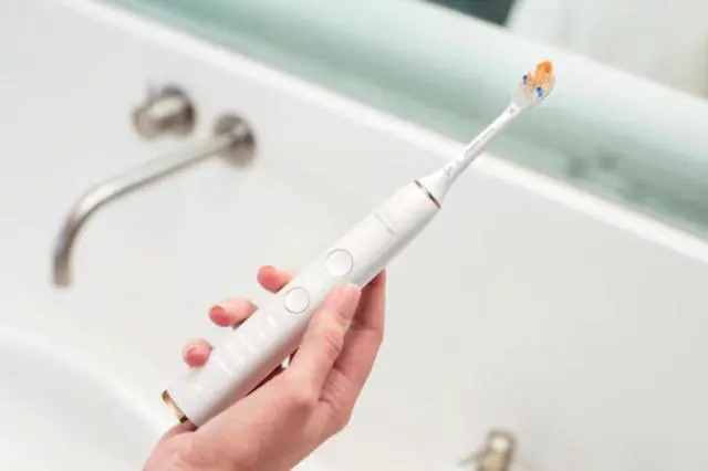 Alt view image 10 of 15 - Philips Sonicare DiamondClean Smart 9700 Electric Toothbrush, Sonic Toothbrush with App, Pressure Sensor, Brush Head Detection, 5 Brushing Modes and 3 Intensity Levels, Rosegold, HX9957/81