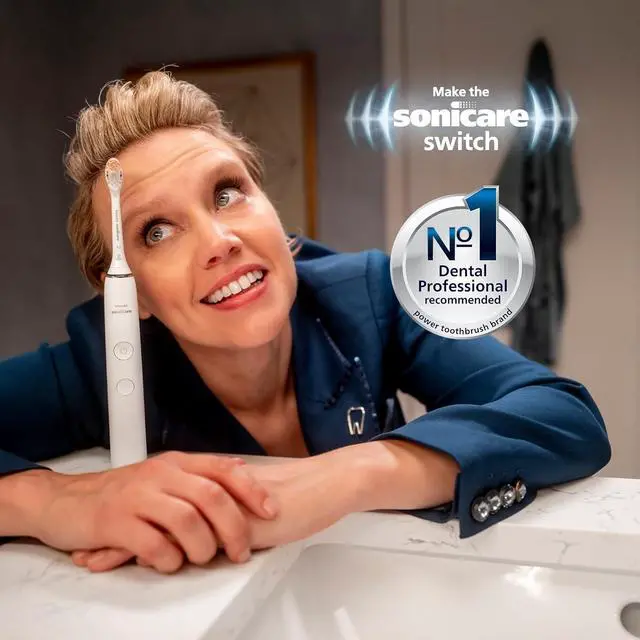 Alt view image 6 of 7 - Philips Sonicare DiamondClean Smart 9300 Electric Toothbrush, Sonic Toothbrush with App, Pressure Sensor, Brush Head Detection, 4 Brushing Modes and 3 Intensity Levels, Black, Model HX9903/15