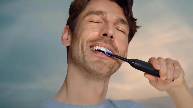 Alt view image 9 of 17 - Philips Sonicare - 7100 Electric Toothbrush - Next-Generation Sonicare Technology, 12 Brushing Settings, Travel Case - Black HX7421/06