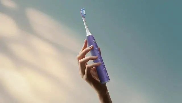 Alt view image 4 of 6 - Philips Sonicare 7100 Rechargeable Toothbrush Purple, HX7427/01