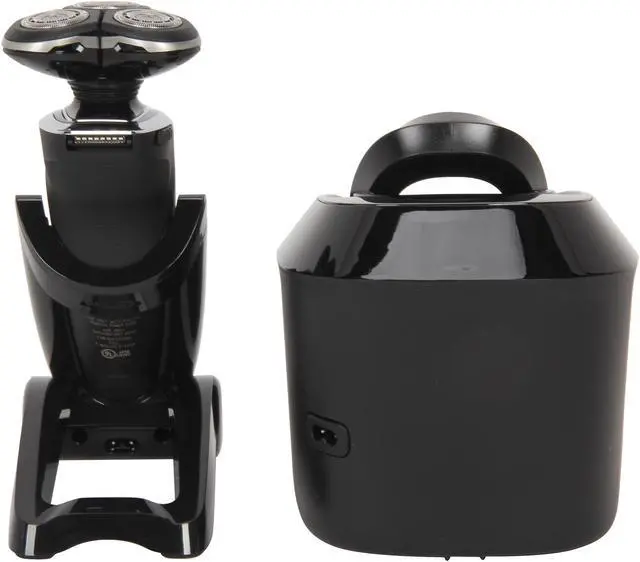 Alt view image 4 of 8 - Philips Norelco Series 8000 1280X/42 SensoTouch 3D wet and dry electric razor, UltraTrack heads, 3-way flexing heads
