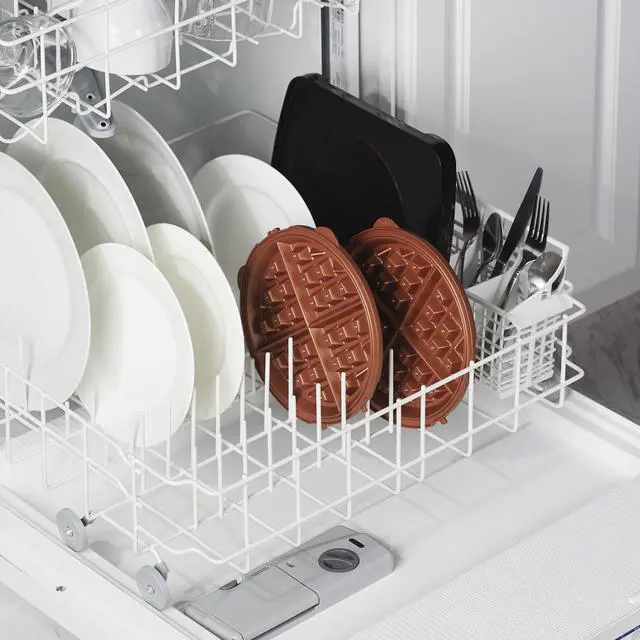 Alt view image 5 of 6 - Hamilton Beach 26133 Durathon Removable-Grid Belgian Waffle Maker