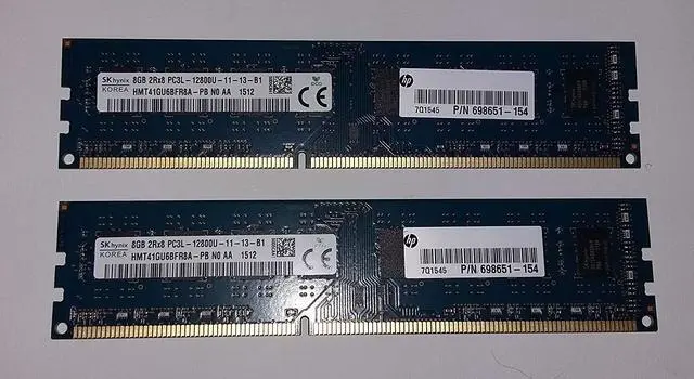 Alt view image 4 of 6 - Hynix 16GB 2x8GB PC3L-12800U PC12800 1600MHz 1.35V Non-ECC DDR3 HMT41GU6BFR8A-PB