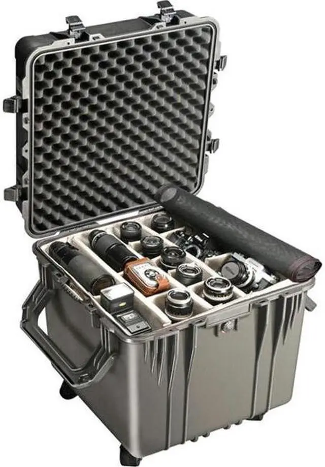 Main image of PELICAN 0350-000-110 Black 0350 20" Cube Case with Foam