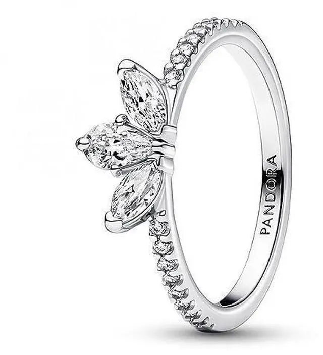 Main image of Pandora Sparkling Herbarium Cluster Ring