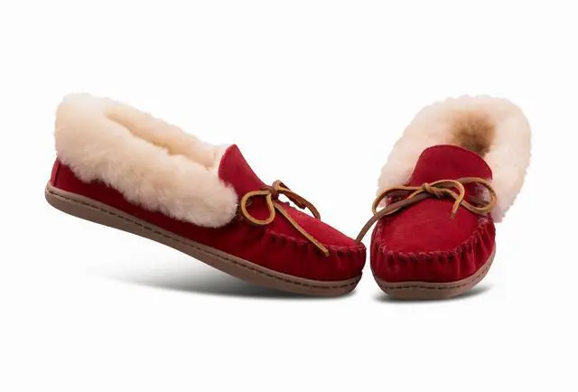 Main image of Minnetonka Womens Alpine Sheepskin Moccasin - Red - Size 6