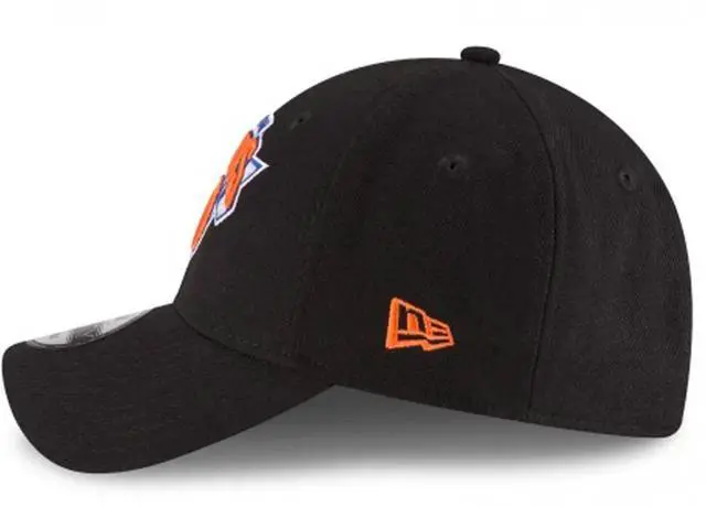 Alt view image 3 of 3 - New Era 9Forty NBA NY Knicks The League Cap - Adjustable - Black