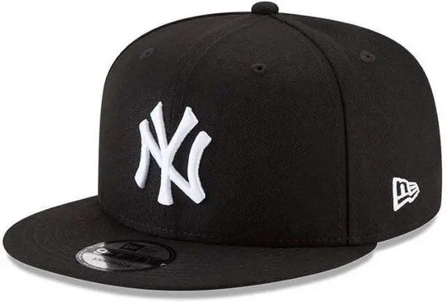 Alt view image 3 of 3 - New Era New York Yankees Basic Black and White 9FIFTY Snapback 950